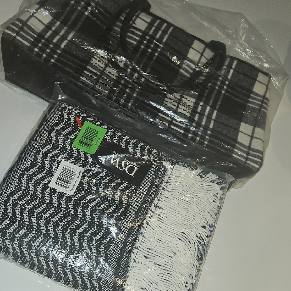 DSW Black and White Plaid Tote Bag